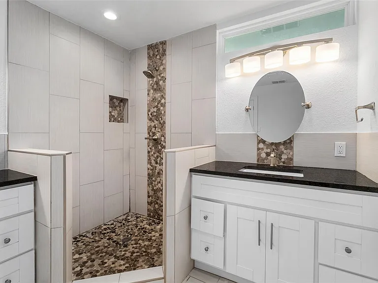 6414 Kenilworth Dr — Photo 13