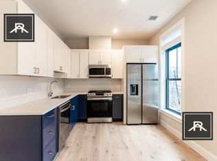 159 Everett St #301, Boston, MA 02128