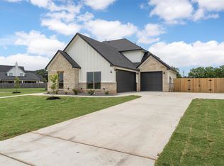 128 Big Catch Ln, Waco, TX 76706