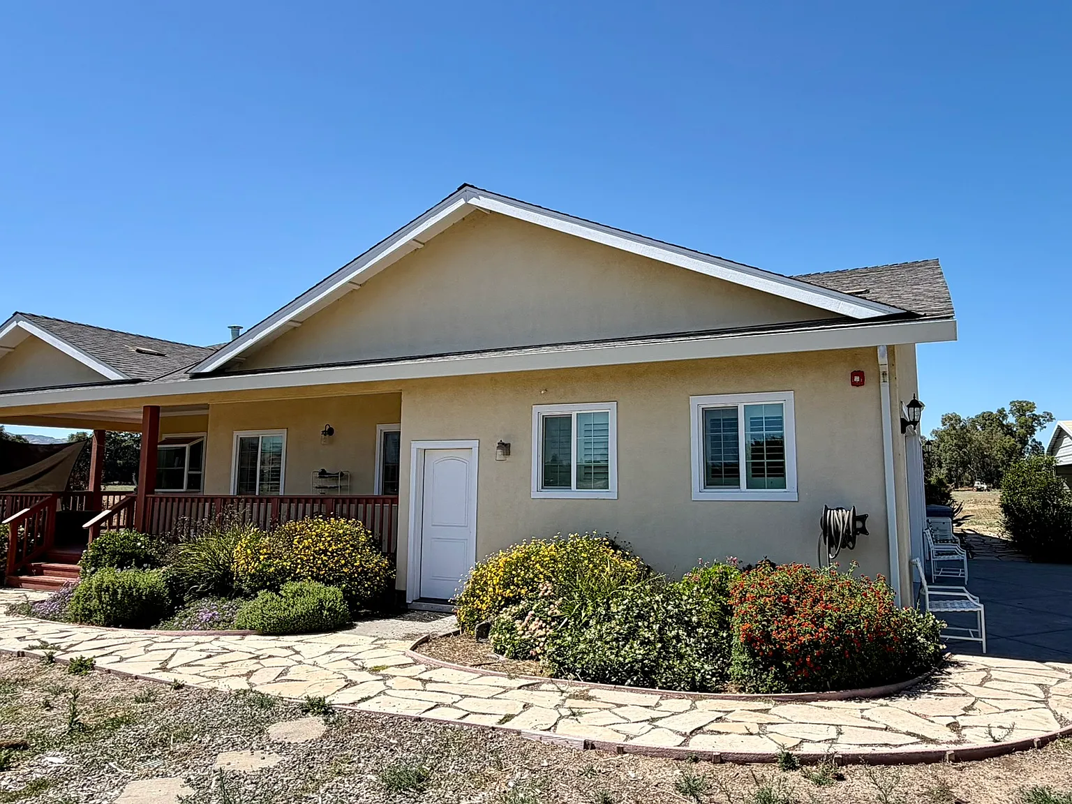 4 bed, 1742 sqft, $3,980 — Photo 4