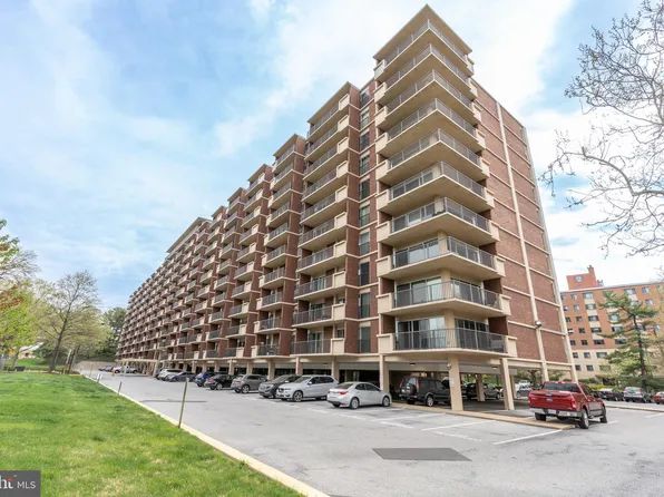 1300 Army Navy Dr APT 217, Arlington, VA 22202