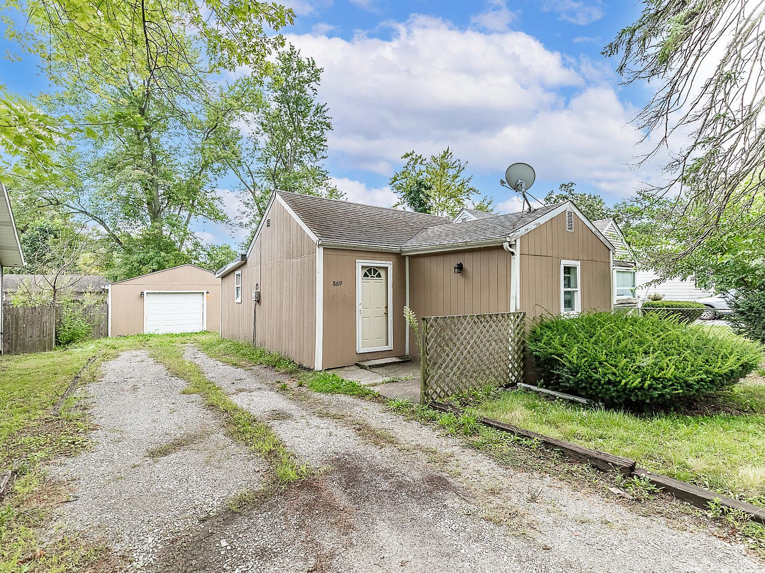 8619 W 139th Ct, Cedar Lake, IN 46303 | Zillow