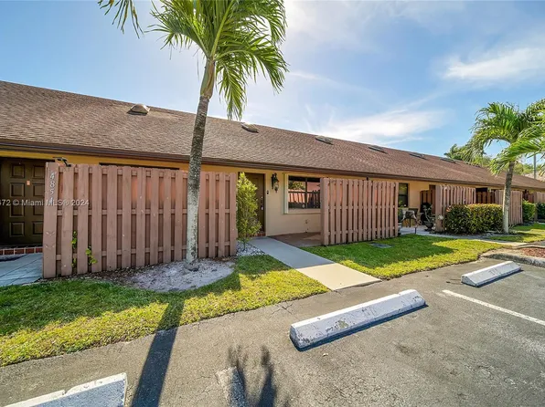 4860 SW 64th Way #4860, Fort Lauderdale, FL 33314