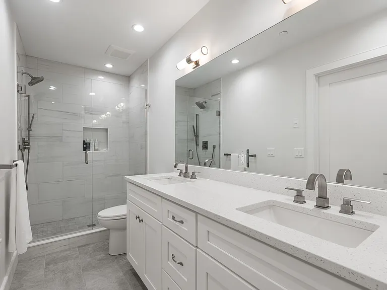 8 Sycamore St #C — Photo 21