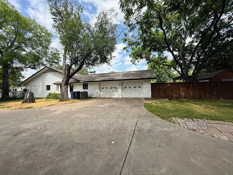 1710 Dickerson Dr — Photo 41
