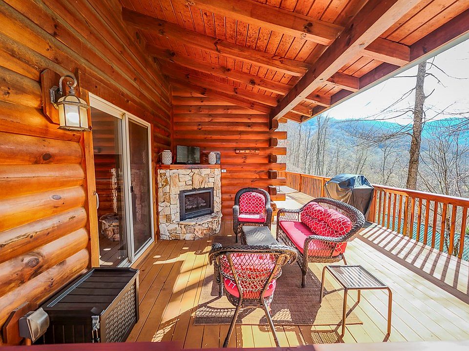 1st image of 112 Mountain Range Drive