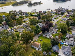 42 S Lee Rd, Niantic, CT 06357
