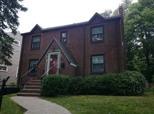 254 Russett Rd, Brookline, MA 02467