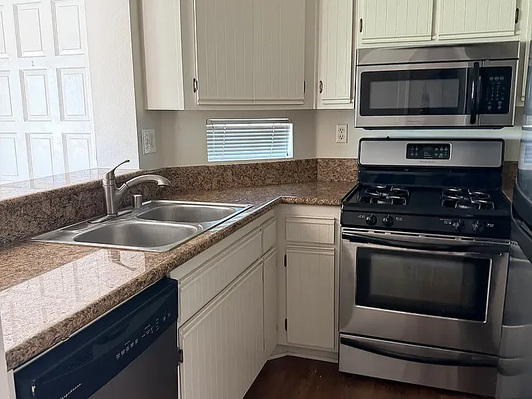 23605 Del Monte Dr #248 — Photo 5