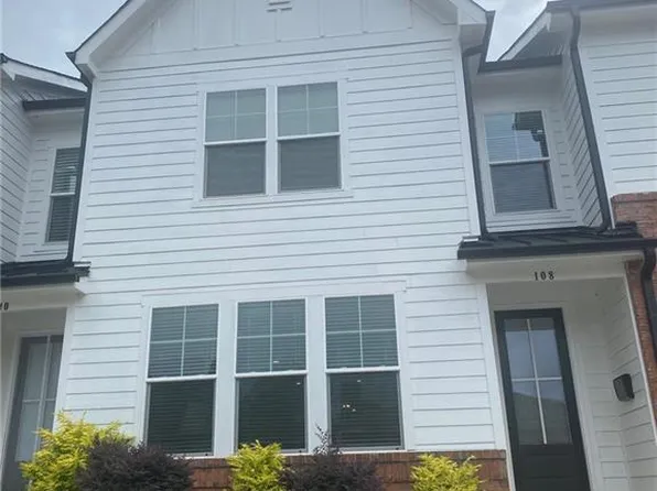 108 N Bridge St, Wilkesboro, NC 28697