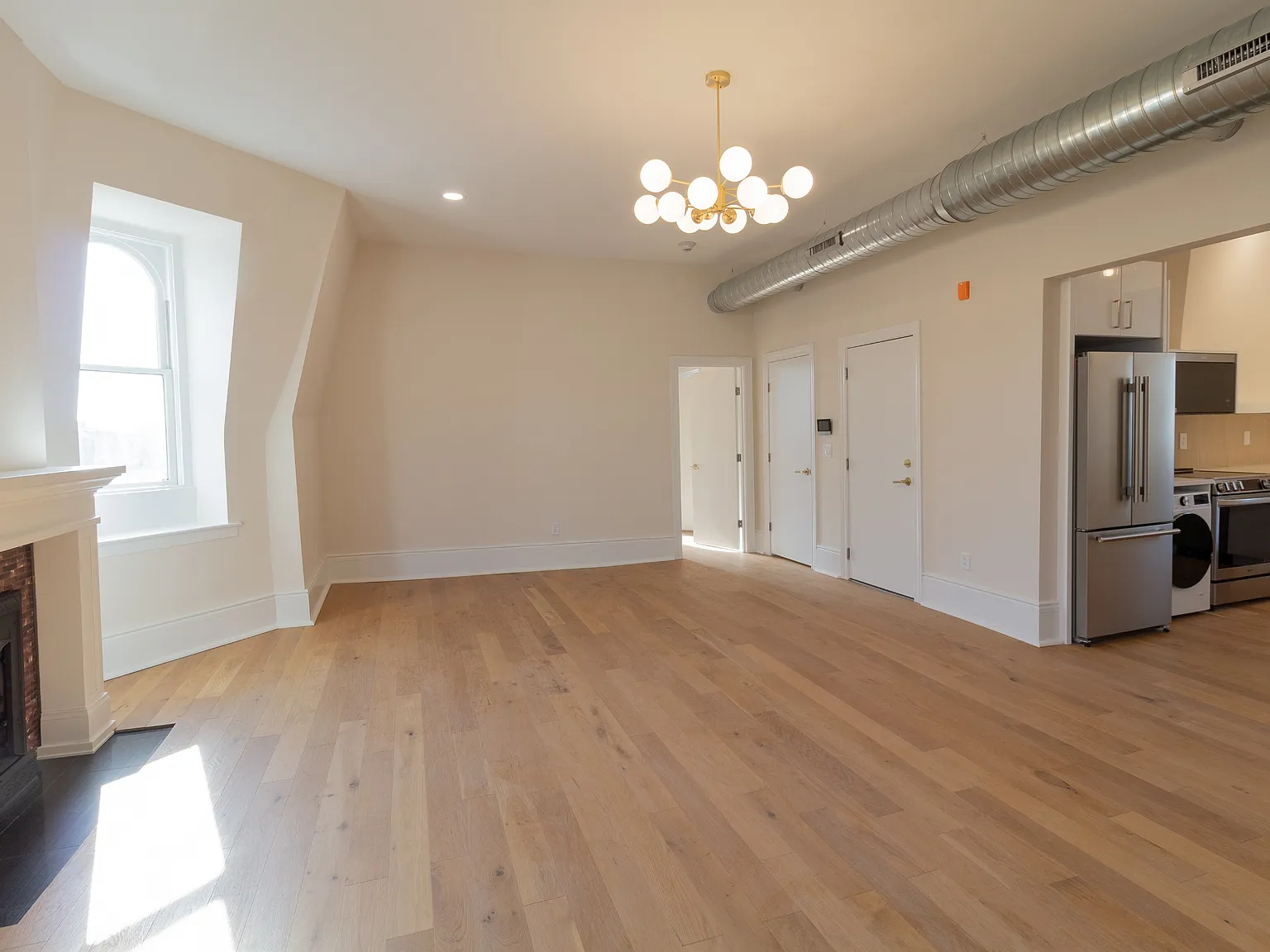 17 North Pearl Street - The Penthouse — Photo 3