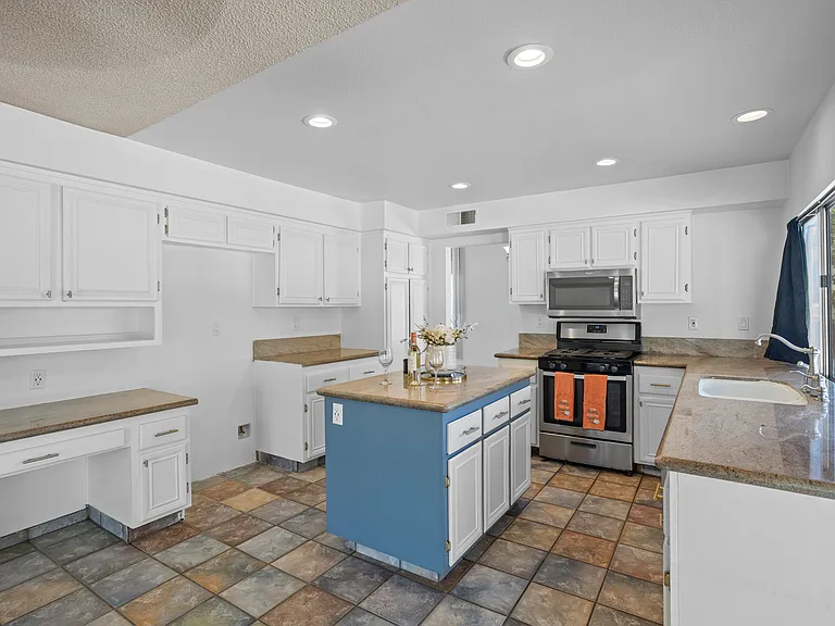 14710 Ponderosa Ranch Rd #1 — Photo 15