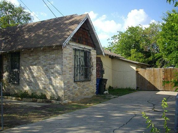 2nd image of 211 Linares St