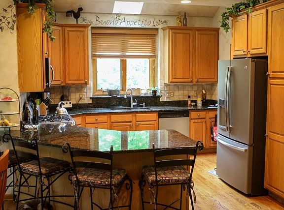 5th image of 5920 Turnberry Dr