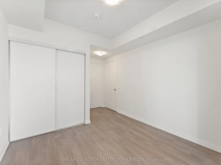 27 Korda Gate #1101 — Photo 20
