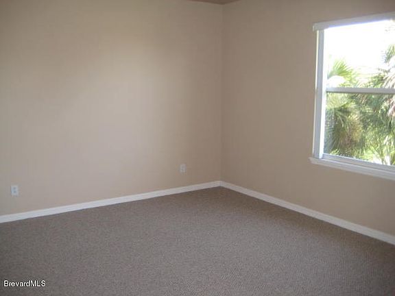 4th image of 1030 Venetian Dr Unit 204