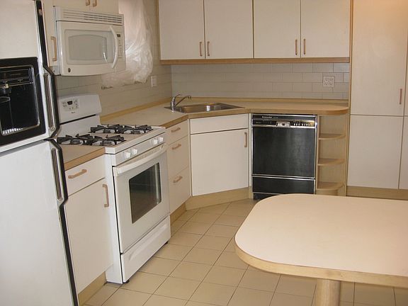 2nd image of 5823 83rd St #2