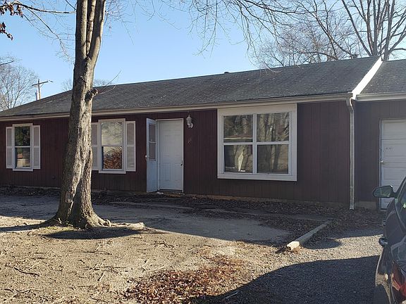 2nd image of 111 Olive Ave