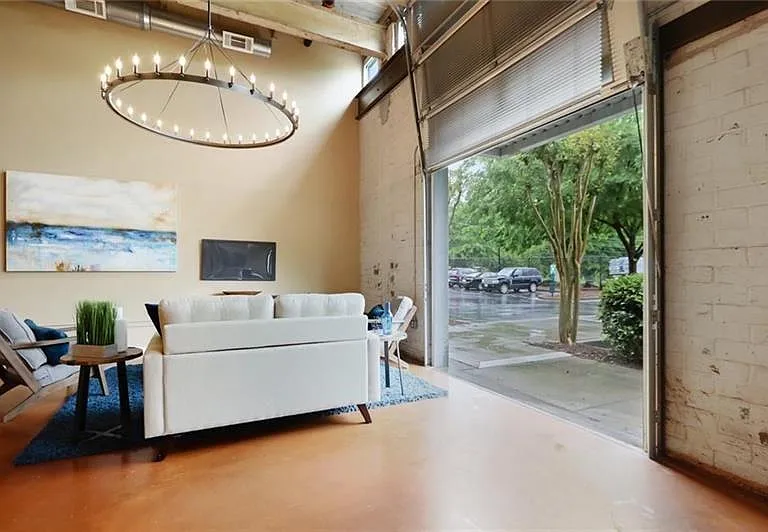 1661 La France St NE #225 — Photo 4