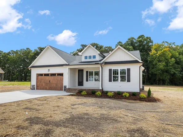 9293 Bear Run Ln, Middlesex, NC 27557