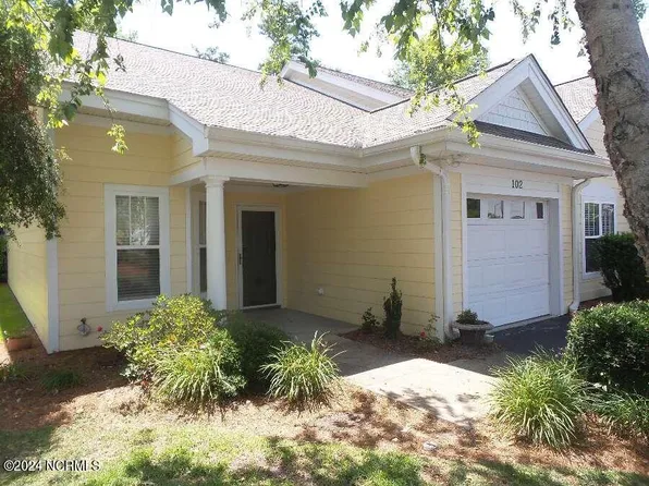 102 Darwin Court, Morehead City, NC 28557