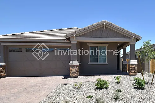 18752 W Rancho Dr Photo 1