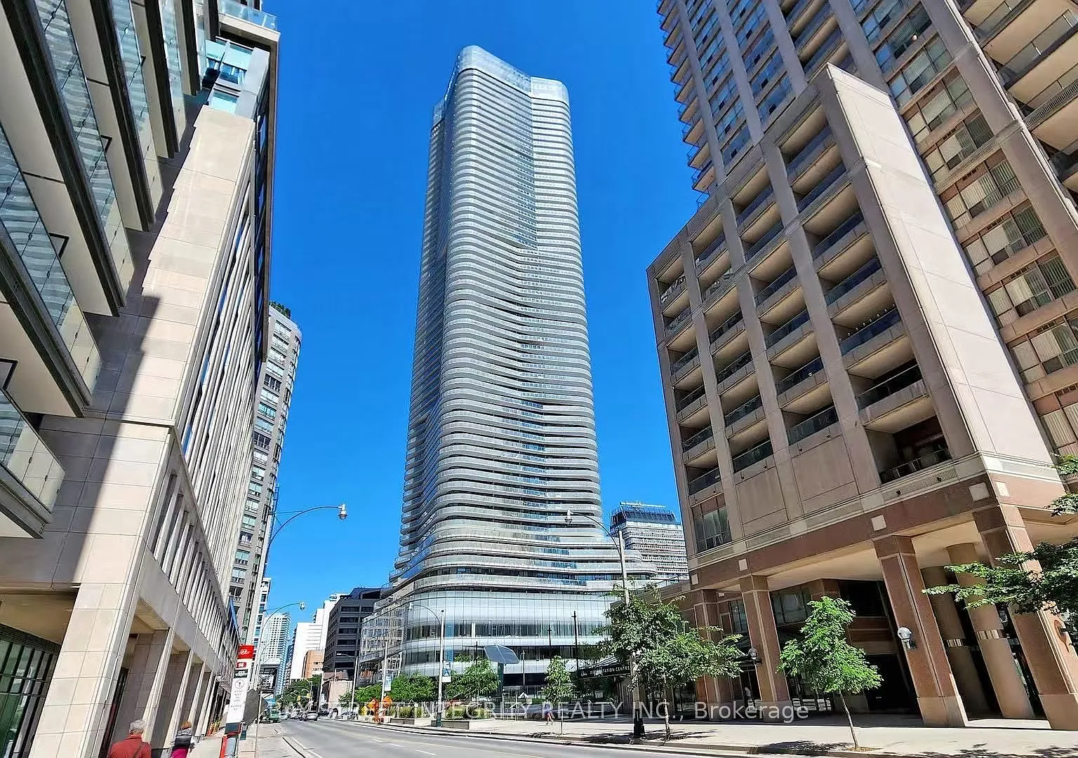 2 bed, $2,880 — Photo 1