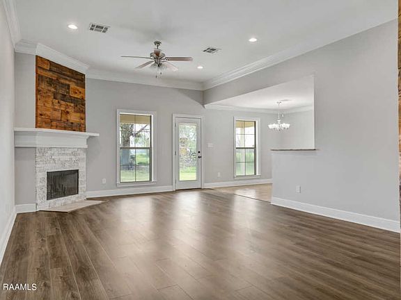 4th image of 123 Country Garden Ln