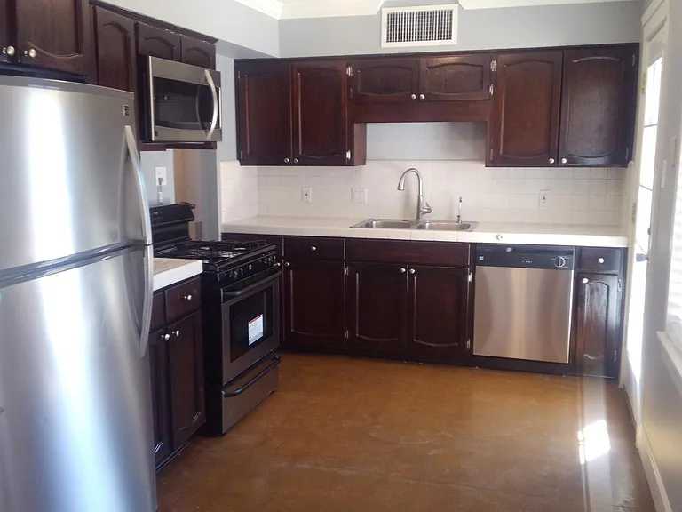 3419 E Turney Ave — Photo 3
