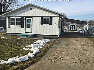 209 Gibbs St, Ravenswood, WV 26164