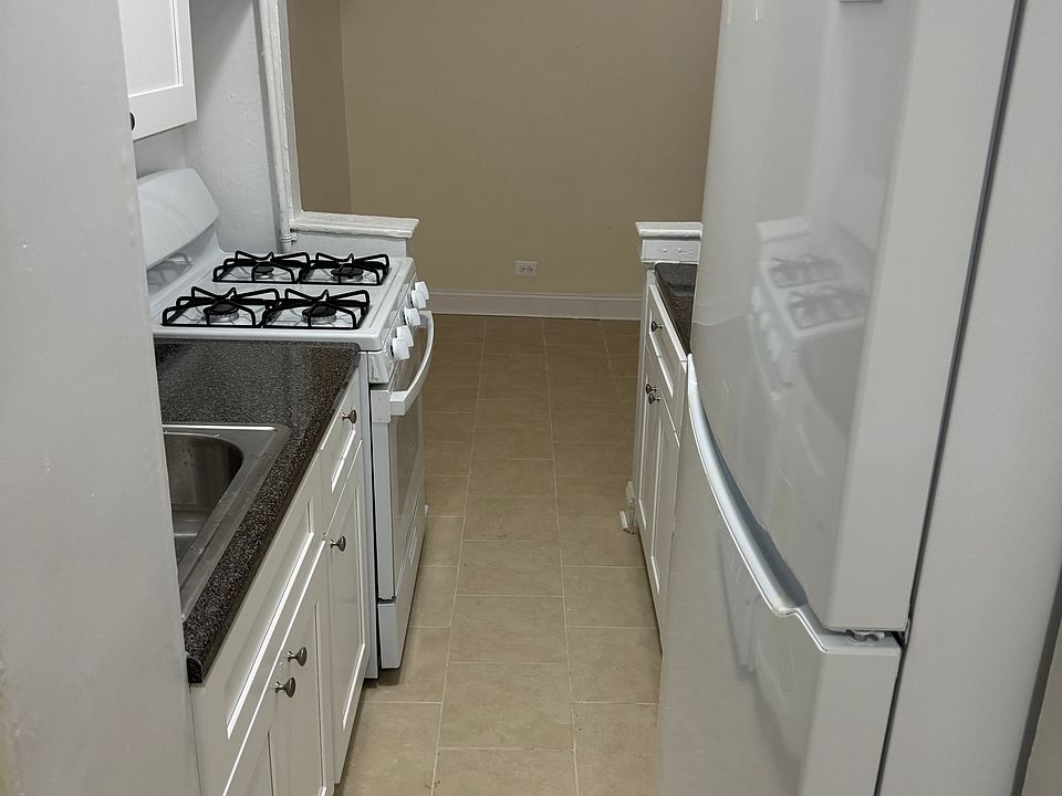 1st image of 4011 Kings Hwy APT Lf
