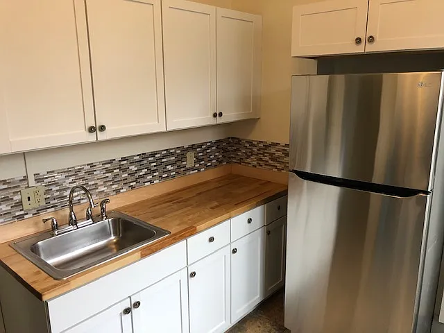 1 bed, 700 sqft, $1,500 — Photo 3
