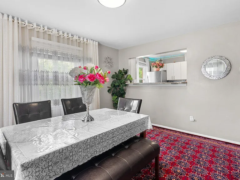 81 Watkins Park Dr #41 — Photo 32