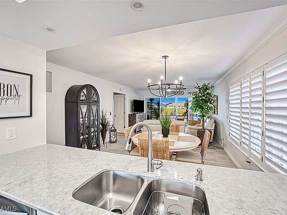 5th image of 4622 SW 12th Pl APT 125