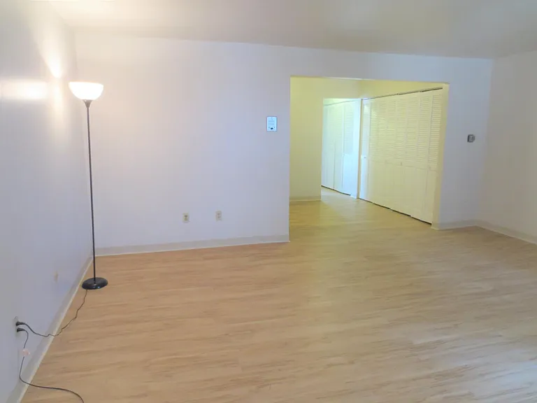 6350 Forward Ave #21 — Photo 30