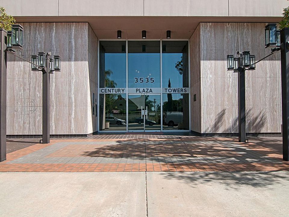 Distinctive high rise with historic designation for International Style architecture and Master Architect William Krisel.