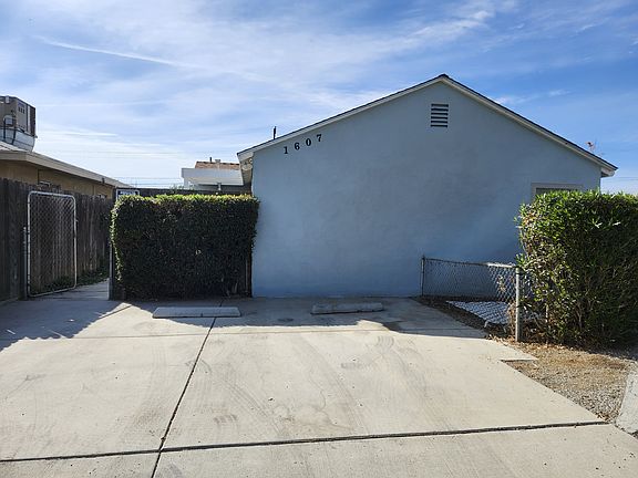 2nd image of 1607 Adrian St #A