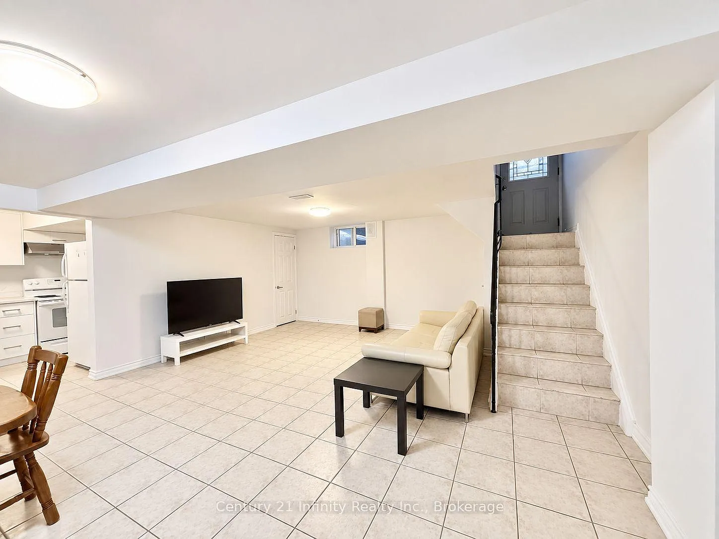 2 bed, $1,800 — Photo 2