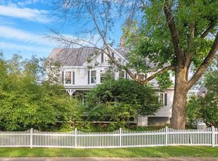 243 S Main St, Wolfeboro, NH 03894