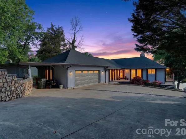 8611 Island Point Rd, Charlotte, NC 28278