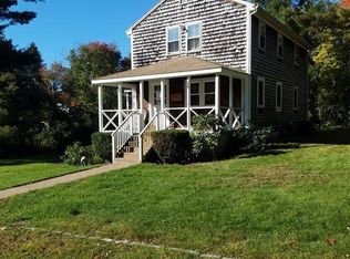 27 Charles St, Medway, MA 02053