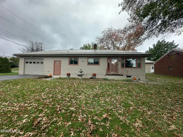 811 S Logan Blvd, Hollidaysburg, PA 16648