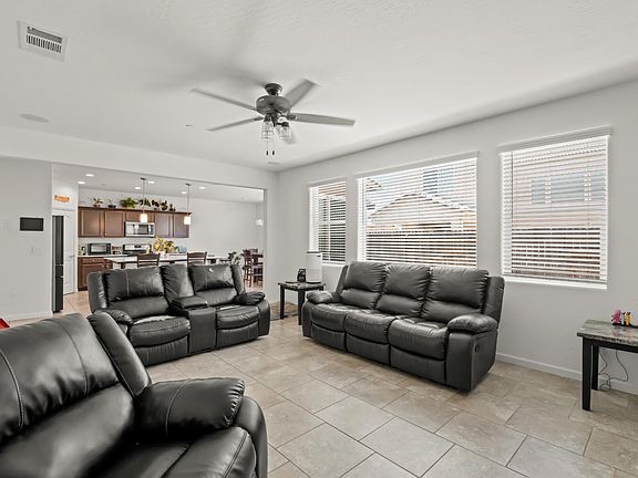 5th image of 4225 N Sandrini Ave