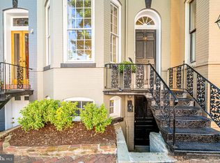 225 S Pitt St, Alexandria, VA 22314