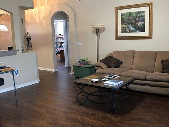 5th image of 146 Brushcreek Dr