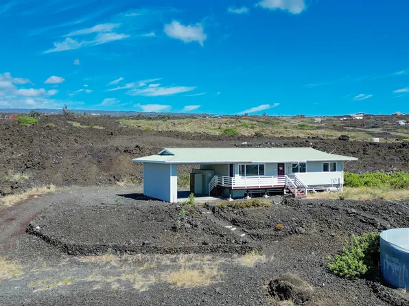 92-8430 Tapa Dr, Captain Cook, HI 96704