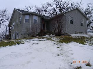 W9295 Emberson Ln, Blanchardville, WI 53516
