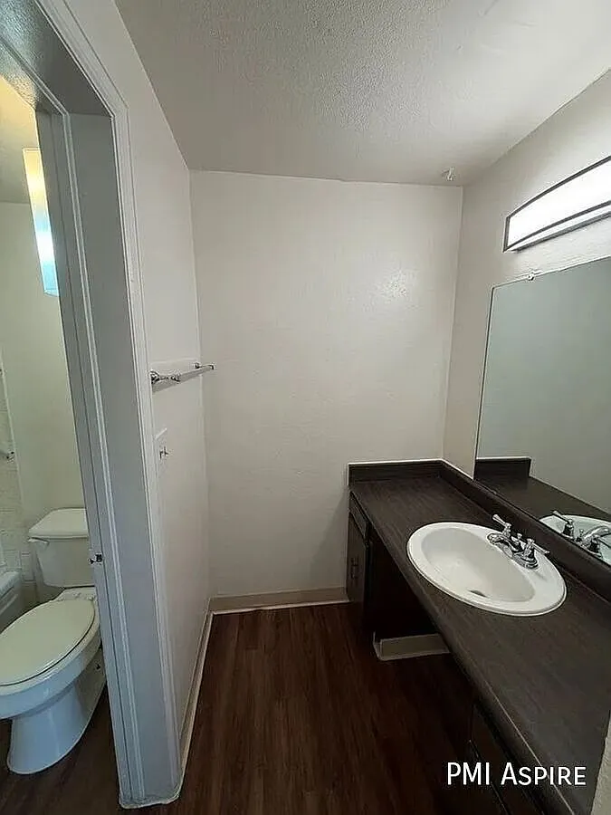 1 Bedroom 1 Bathroom Apartment in Denver — Photo 4