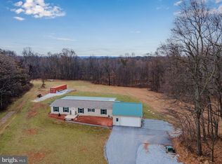 810 Cherry Orchard Rd, Dover, PA 17315