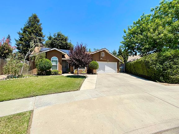 3rd image of 644 E Vine Court